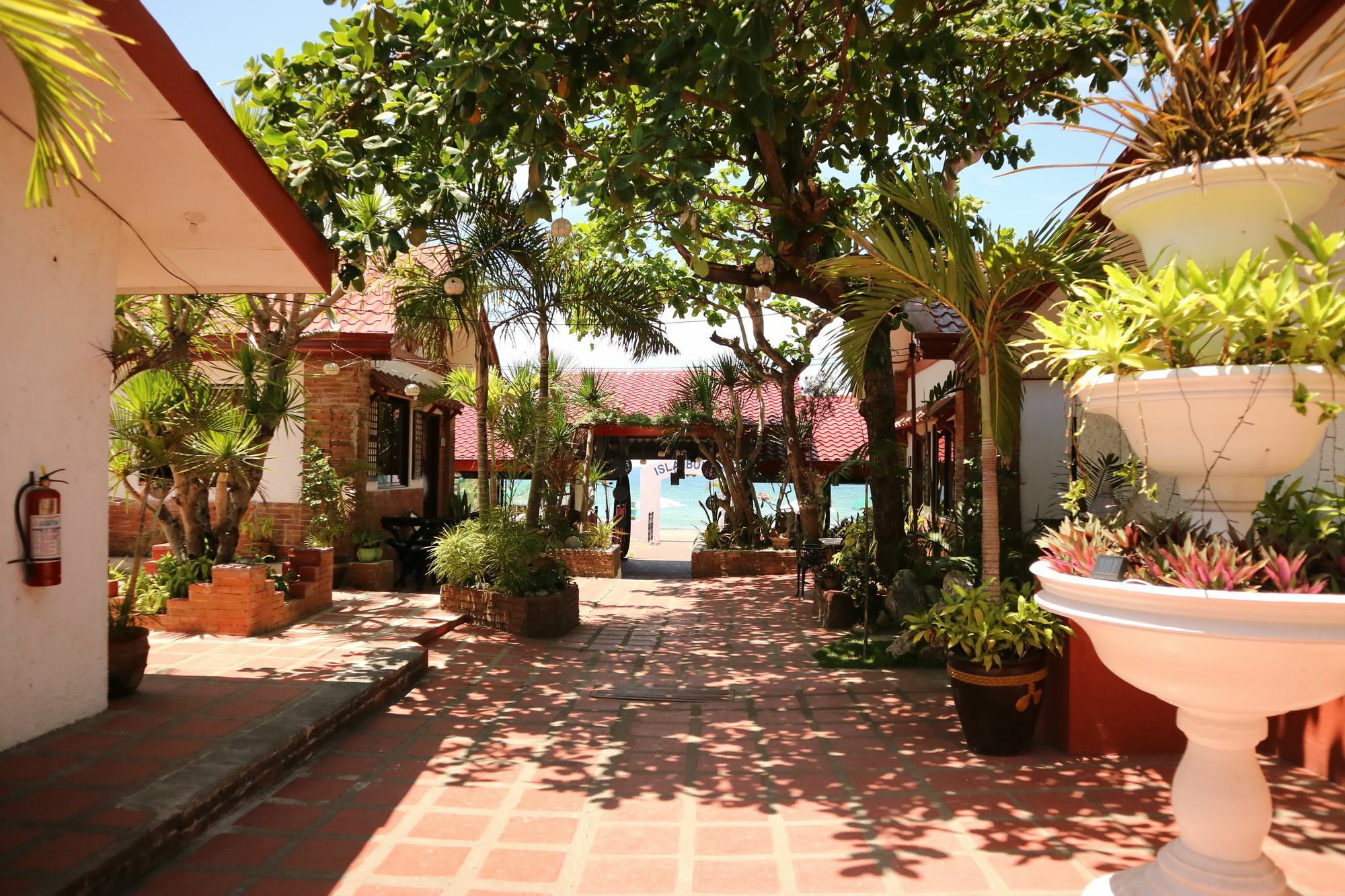 Isla Bonita 3* San Juan (La Union)